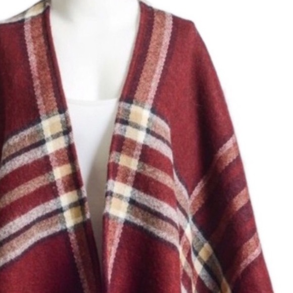  Red Plaid Wrap - Picture 3 of 3
